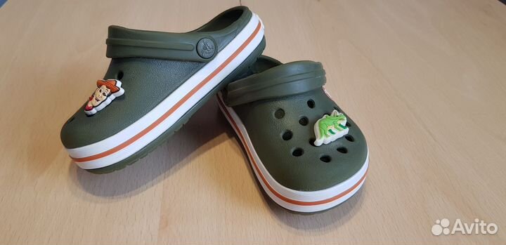 Crocs сабо шлепки размер c6 хаки темно-зеленые