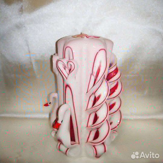 Свечи резные, лебеди и снегири на праздники