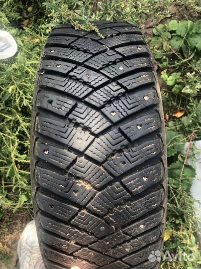 Goodyear Ultragrip Ice Arctic 195/65 R15 95