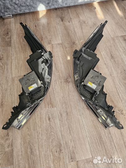 Фары toyota C-HR ZYX10