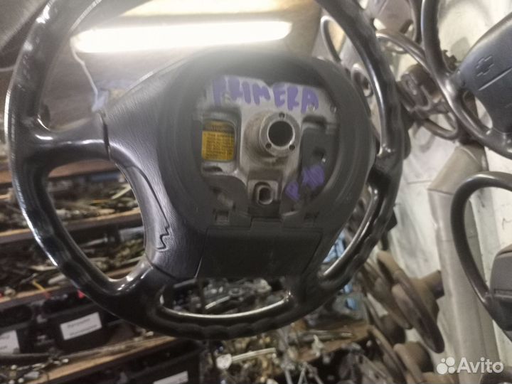 Руль с подушкой на Nissan Primera P10