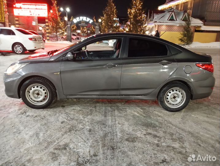 Hyundai Solaris 1.4 AT, 2011, 250 233 км