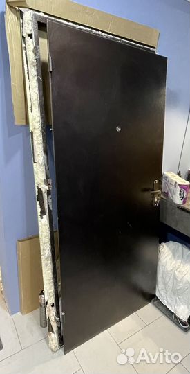 Металлическая дверь бу