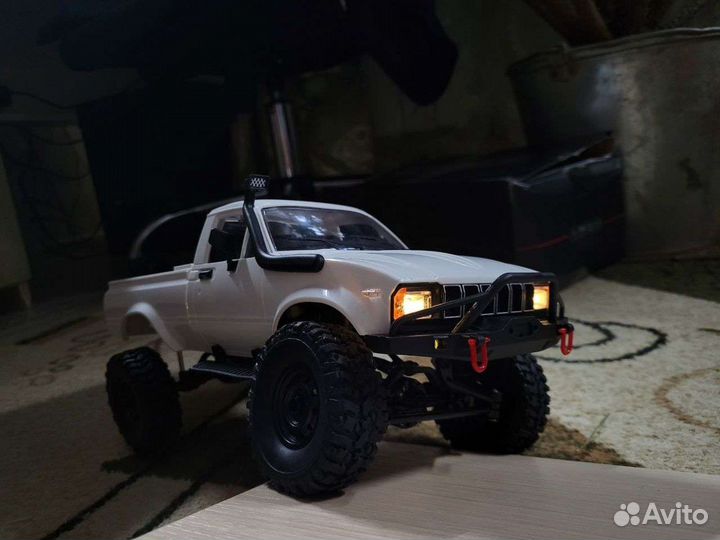 Машинка на радиоуправлении wpl c24