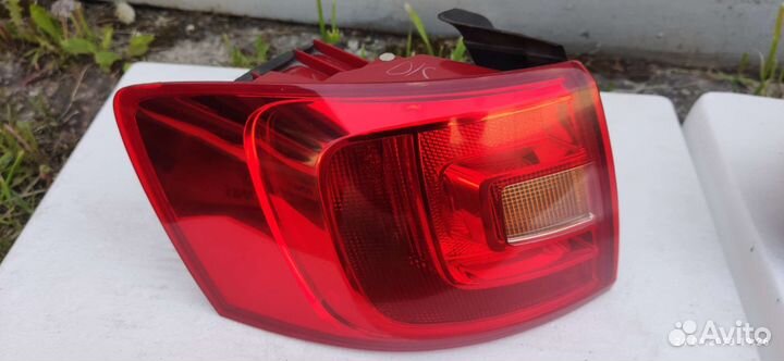 Комплект задних фонарей Jetta 6