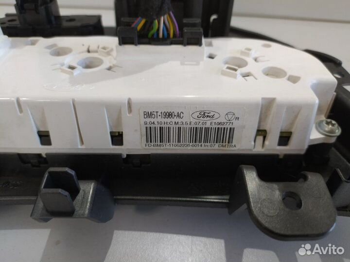 Блок управления отопителем Ford Focus 3