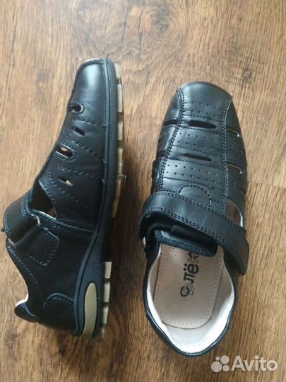 Сандалии детские для мальчиков новые