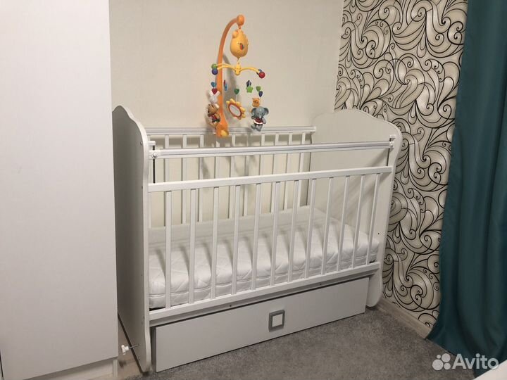Детская кроватка
