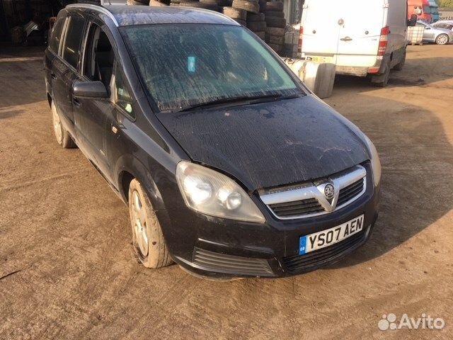 Разбор на запчасти Opel Zafira B