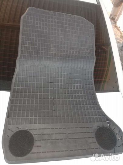 Резиновый коврики бмв f 01. F02. F04