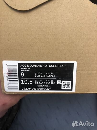 Nike acg mountain fly gore tex