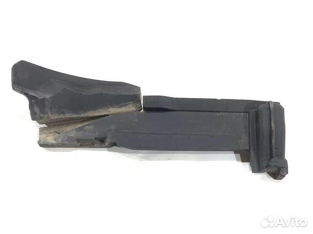 Уплотнители передних крыльев верхние Audi Q3 8U