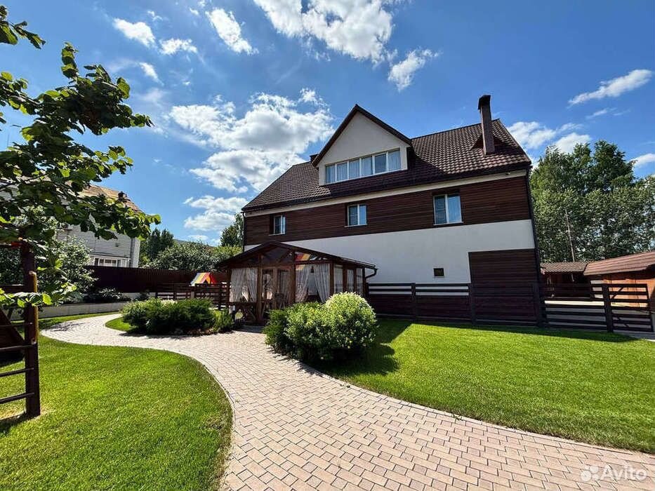 Дом 194,1&nbsp;м² на участке 9,4&nbsp;сот., Киров