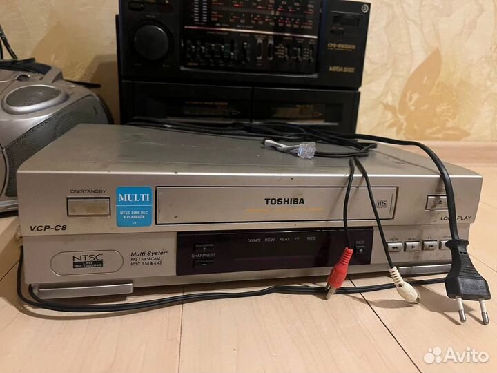 Магнитофон, dvd проигрыватель и тд