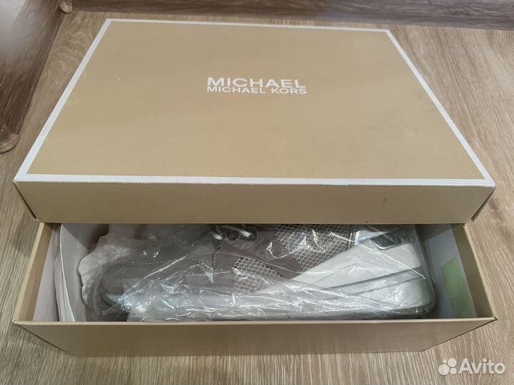 Женские кроссовки Michael Kors 40