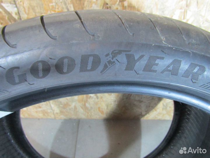 Goodyear Eagle F1 SuperSport 315/30 R21