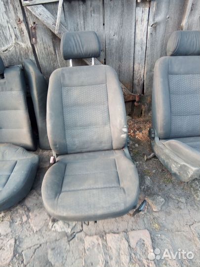 Сиденья audi a4 b5. Комплект