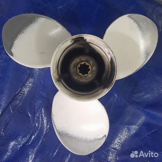 Оригинальный винт с ямаха 9.9