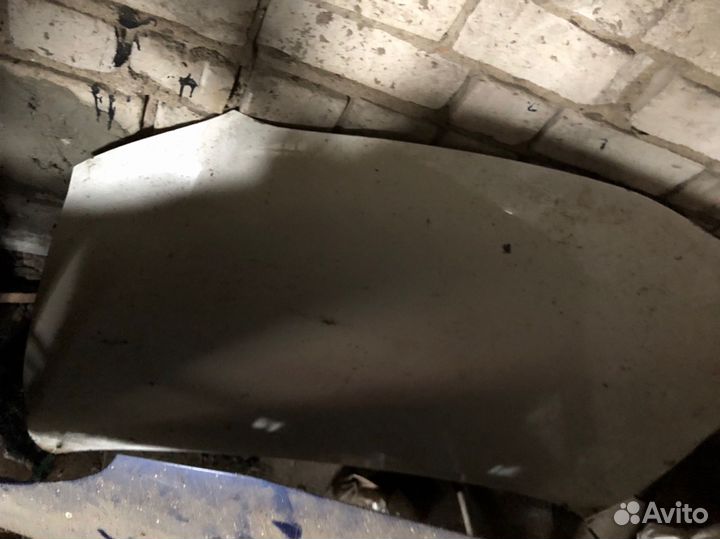 Toyota corolla 150 капот