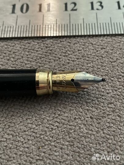 Перьевая ручка Luxor Iridium