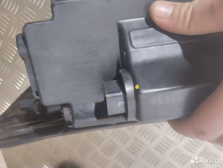 Фара правая Hyundai Solaris 2010-2017 (до 05/2014