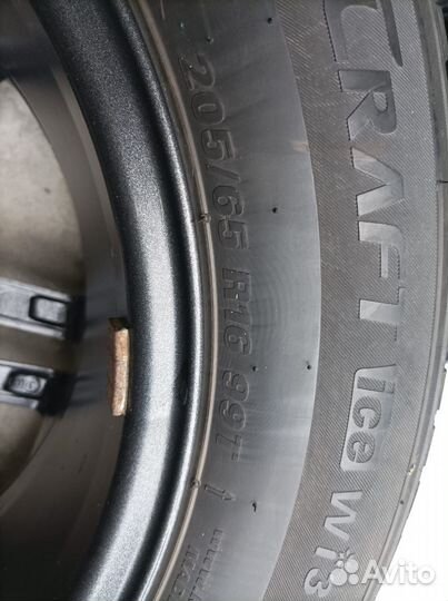 R16 Kumho WinterCraft ice Wi31+ 205/65, PCD 5x114.3 DIA 67.1