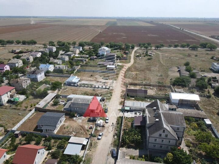 Дом 106 м² на участке 8 сот.