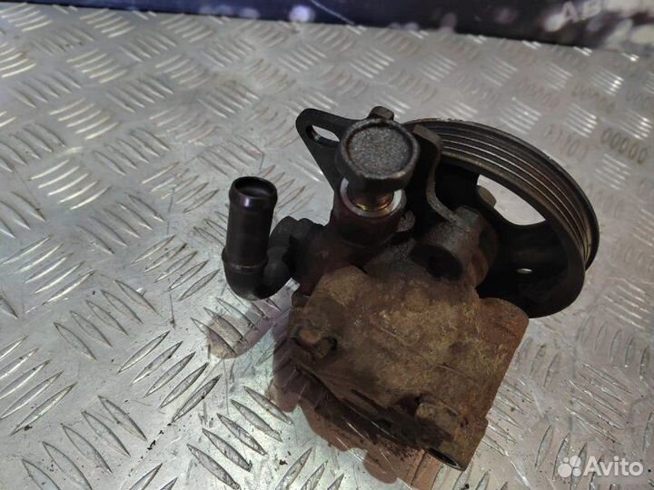 Насос гур Nissan Almera N15 1.4 1995-2000