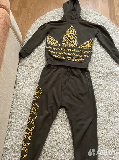 Костюм спортивный adidas