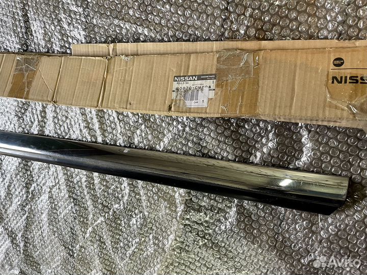 Молдинг передней правой двери infiniti fx35/45 S50