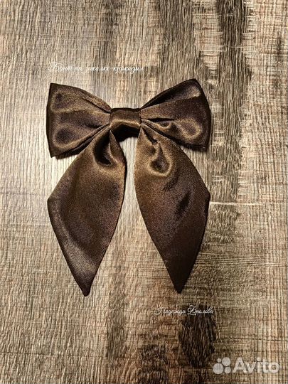 Бант для волос на заколке-крокодил