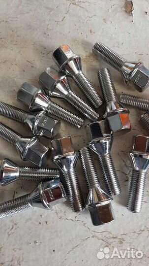 Колесные болты