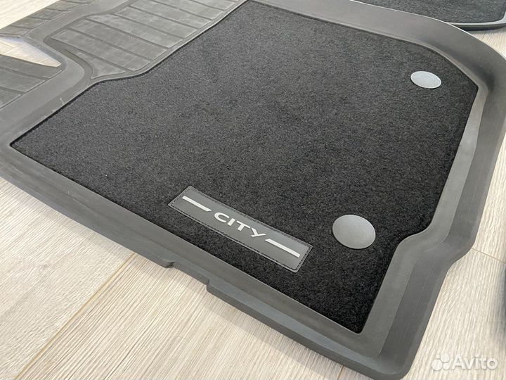 Оригинальные комбинированные ковры Renault Logan 2