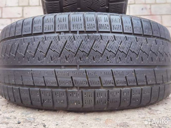 Triangle Snowlink TWT02 235/45 R18 98V