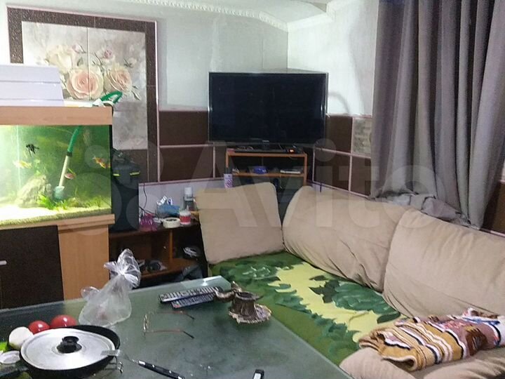 Комната 12 м² в 5-к., 1/2 эт.