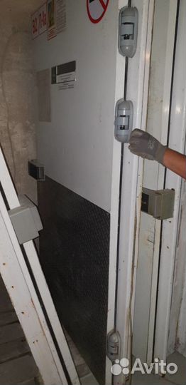 Двери для холодильных камер