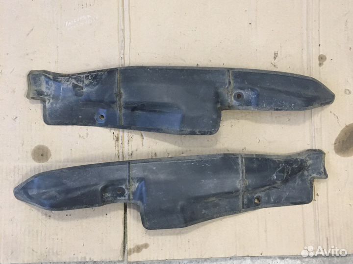 Подкрылок передний Skoda Octavia A5 (3365)