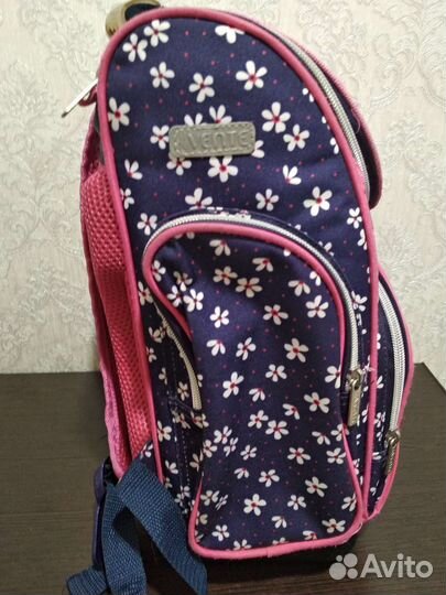 Школьный рюкзак