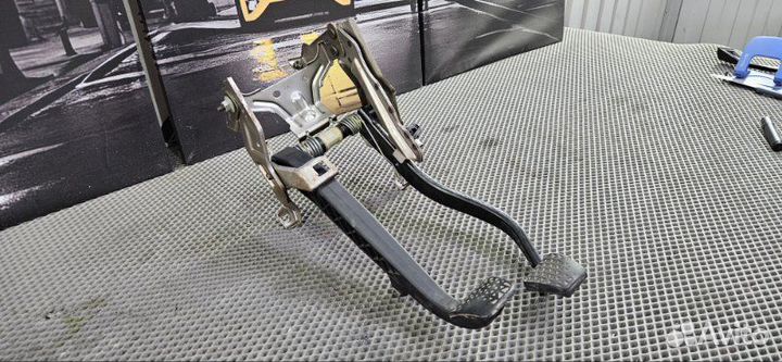 Блок педалей Opel Meriva A рестайлинг Z14XEP 2007