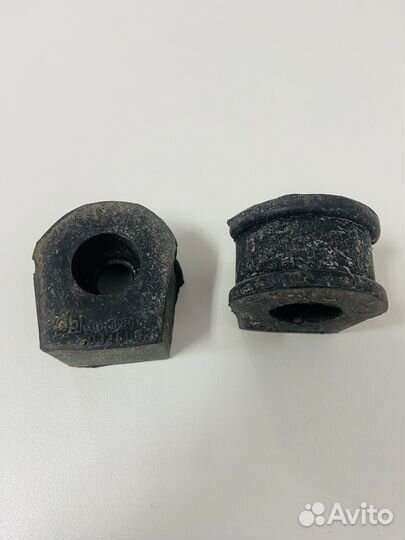 Втулка стабилизатора переднего наружная Audi 80