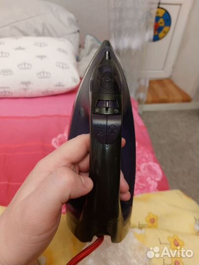 Утюг новый Marta