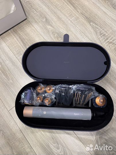 Стайлер дайсон новый