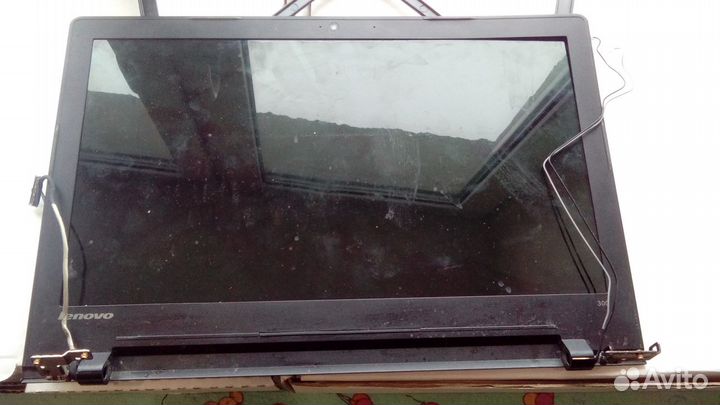 Три ноутбука Lenovo по частям