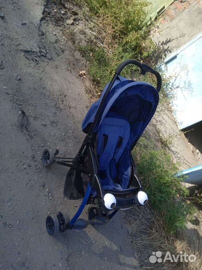 Прогулочная коляска