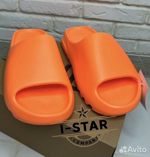 Тапочки Adidas Yeezy Slide 