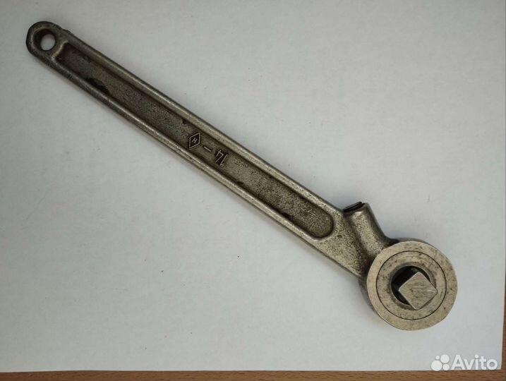 Трещетка для головок под квадрат