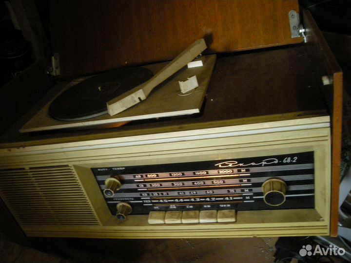Радиола ламповая Рекорд 68-2 только самовывоз