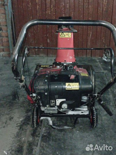 Снегоуборщик honda HS 621