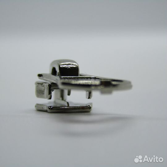 Бегунок автомат с фиксатором для спиральной молнии