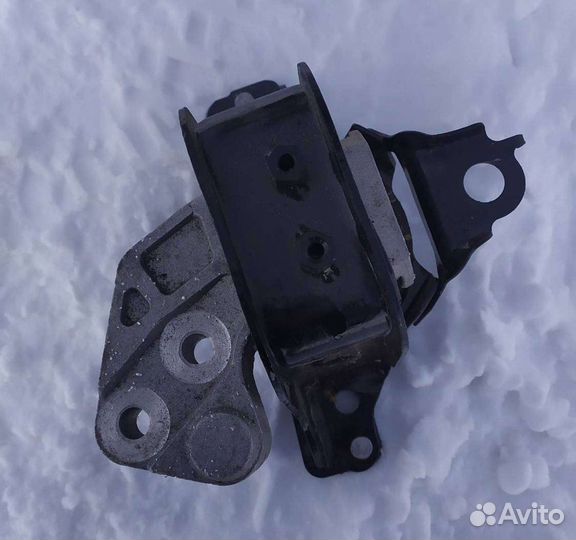 Опора двигателя geely mk новая